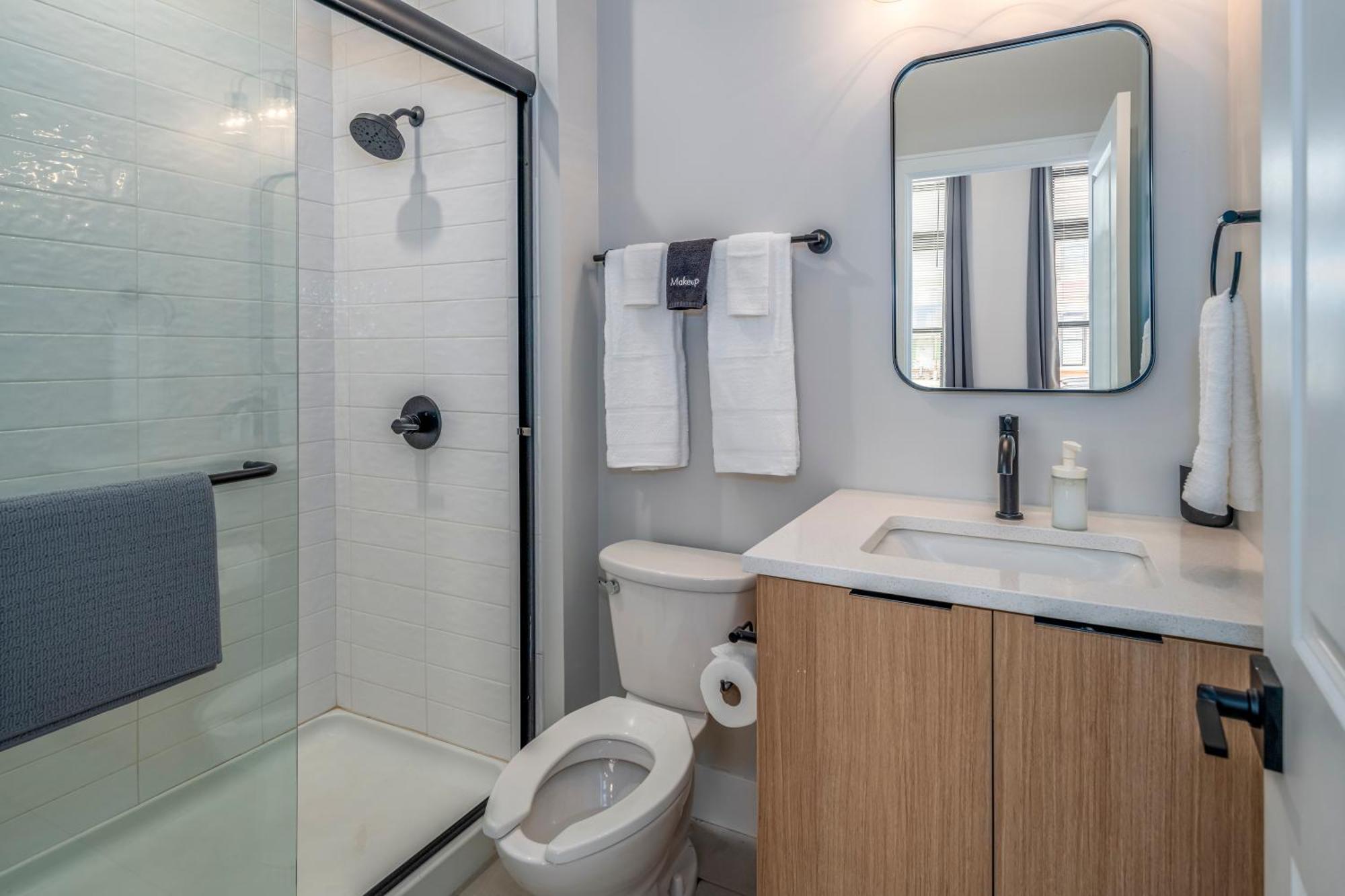 Prime Otr, 3 Lux Queen Beds, Two 55In Tvs, Steps To Tql, Findlay Market, Light Rail, Fast Wifi Cincinnati Ngoại thất bức ảnh