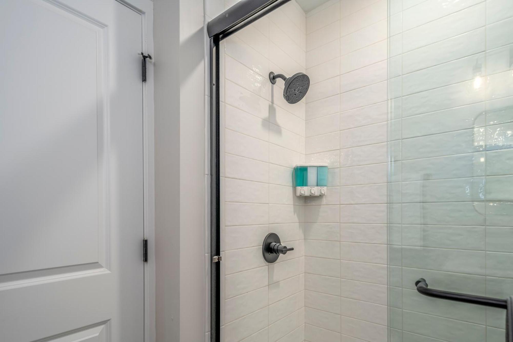 Prime Otr, 3 Lux Queen Beds, Two 55In Tvs, Steps To Tql, Findlay Market, Light Rail, Fast Wifi Cincinnati Ngoại thất bức ảnh