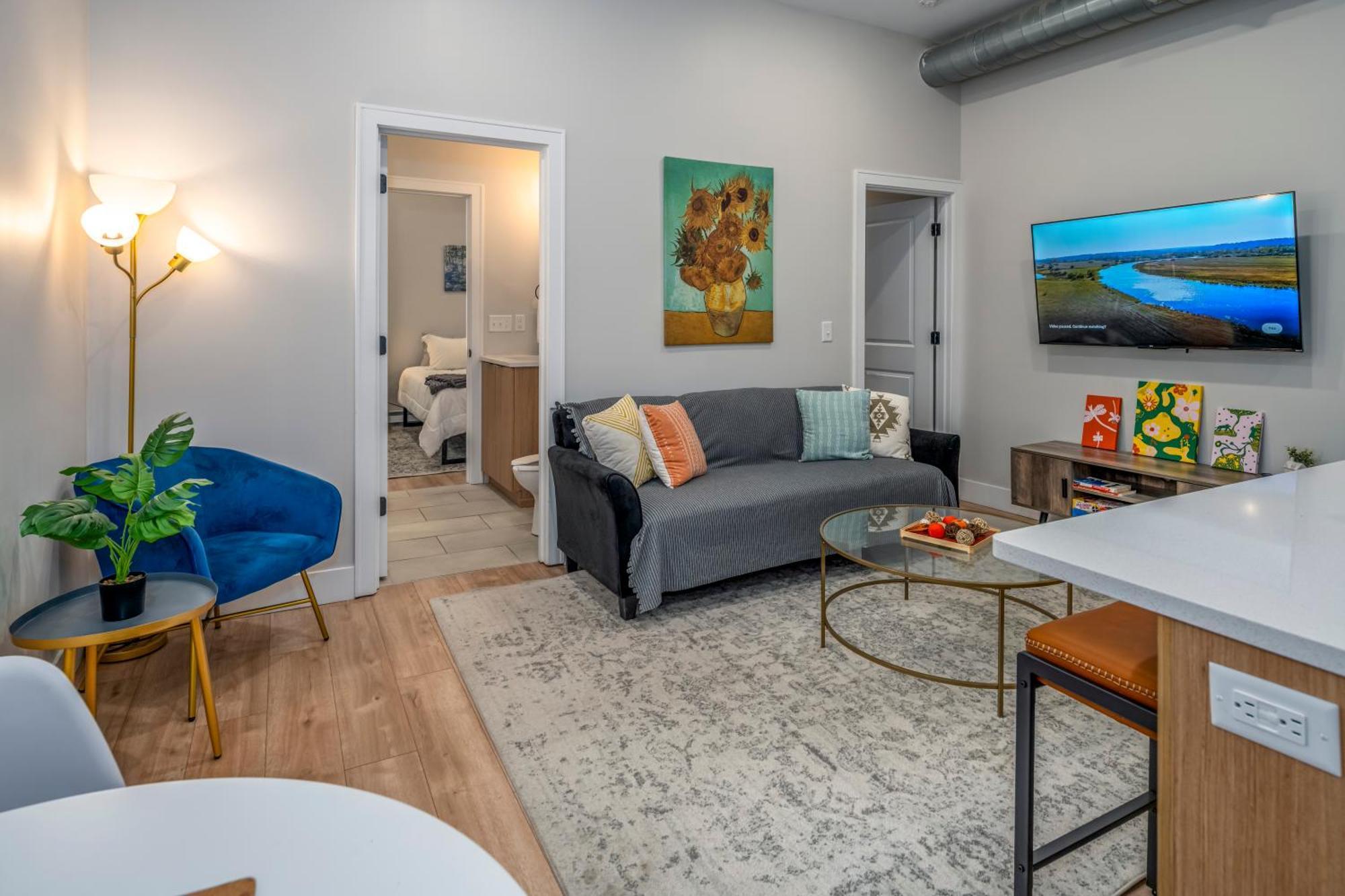 Prime Otr, 3 Lux Queen Beds, Two 55In Tvs, Steps To Tql, Findlay Market, Light Rail, Fast Wifi Cincinnati Ngoại thất bức ảnh